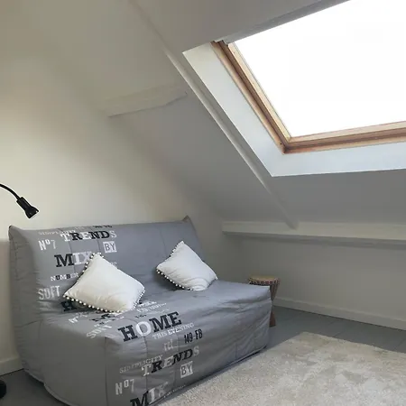 Πανσιόν A 900 M De L'entree Du Circuit Des 24