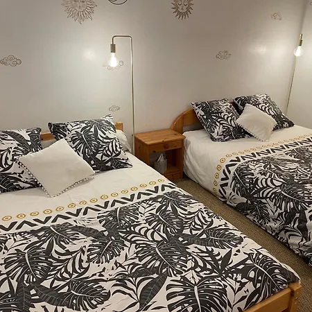 Πανσιόν A 900 M De L'entree Du Circuit Des 24 Λε Μανς