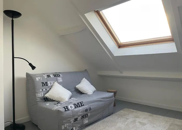 Πανσιόν A 900 M De L'entree Du Circuit Des 24