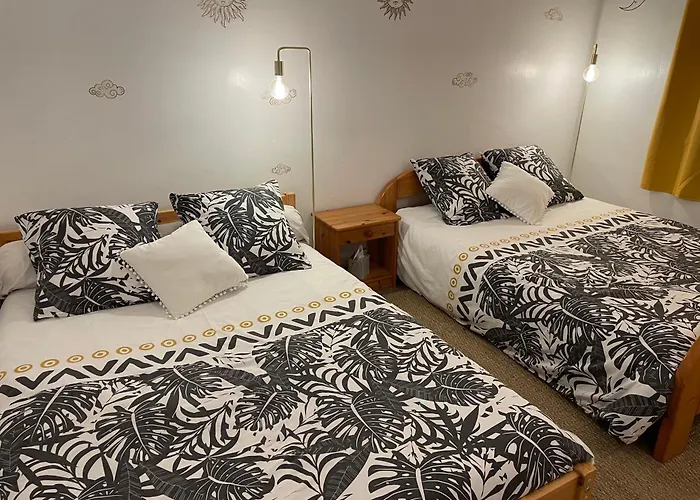 Casa de hóspedes à 900 M De L'entrée Du Circuit Des 24 Le Mans